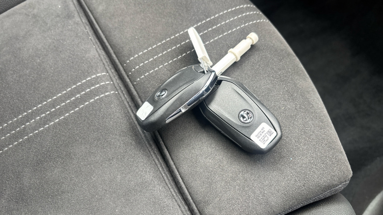 Vauxhall Crossland 1.2 Turbo Ultimate 5dr Petrol Hatchback